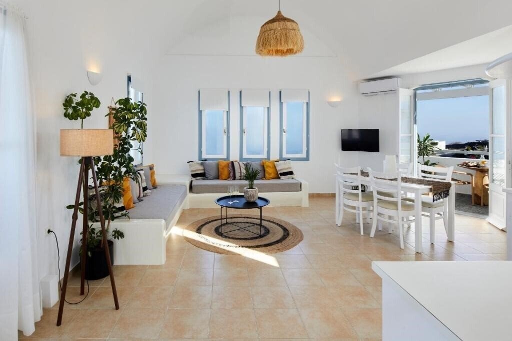 Фотография Athiri Santorini Family Friendly Hotel 3*