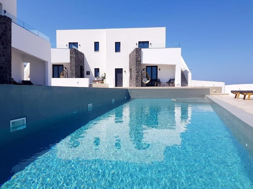 Готель Mylithos Suites 4*