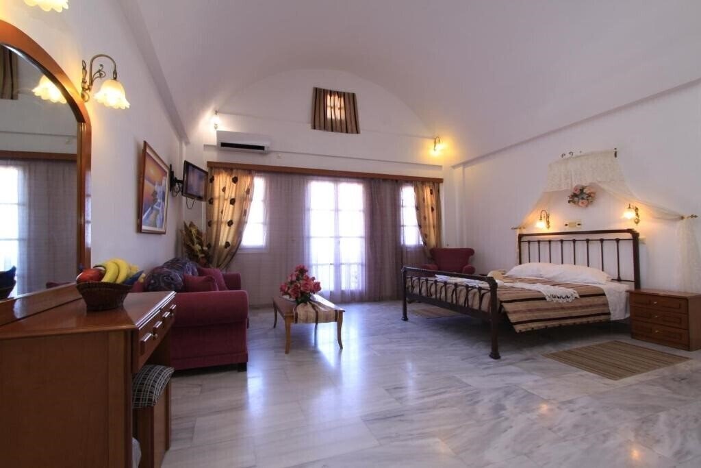 Картинка Aegean View (Kamari) 4*