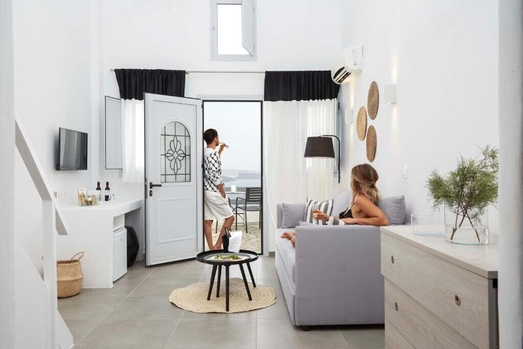 Зображення Mr & Mrs White Santorini 4*