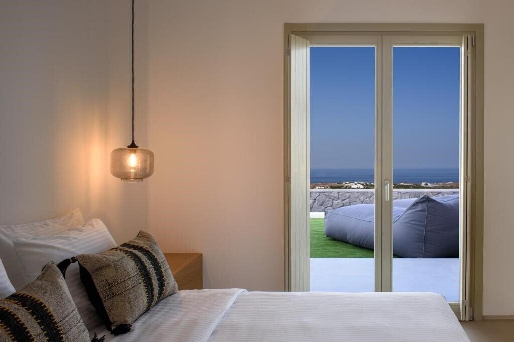Готель Este Luxury Suites 5*