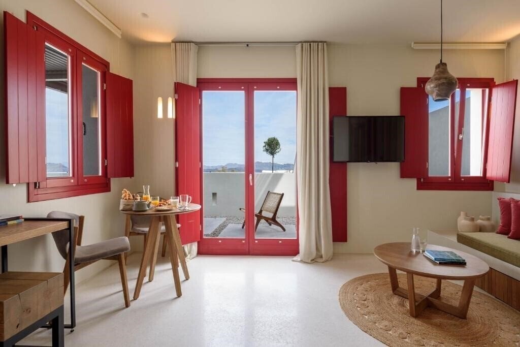 Фото Potnia Theron Suites 5*