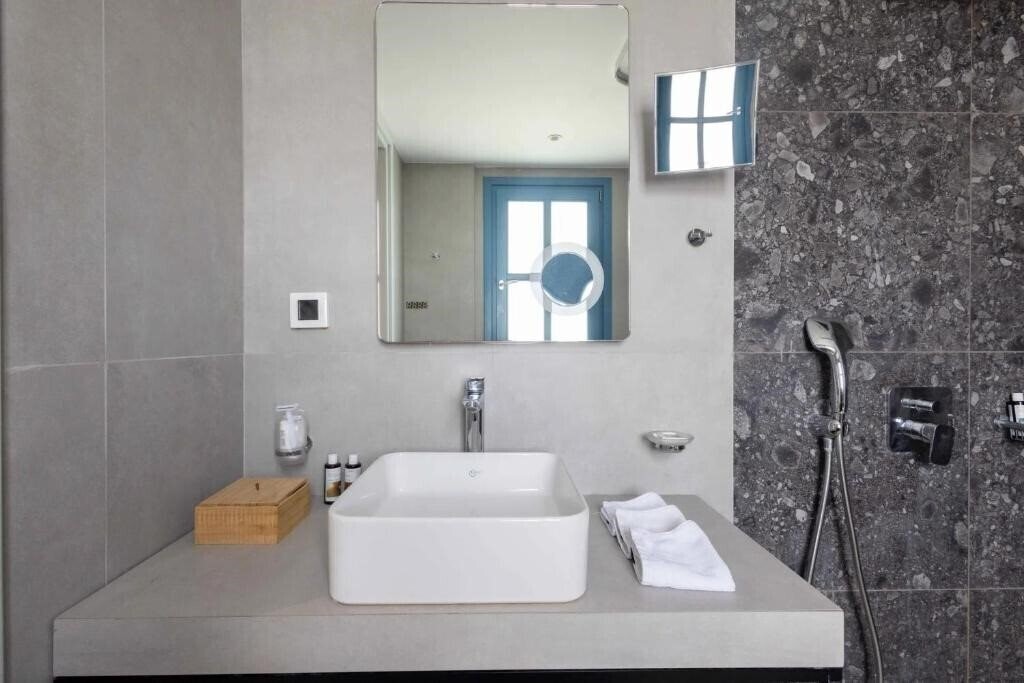 Фотография Aeifos Boutique 5*