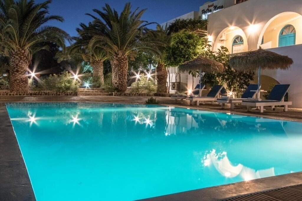 Отель Petra Nera 4*