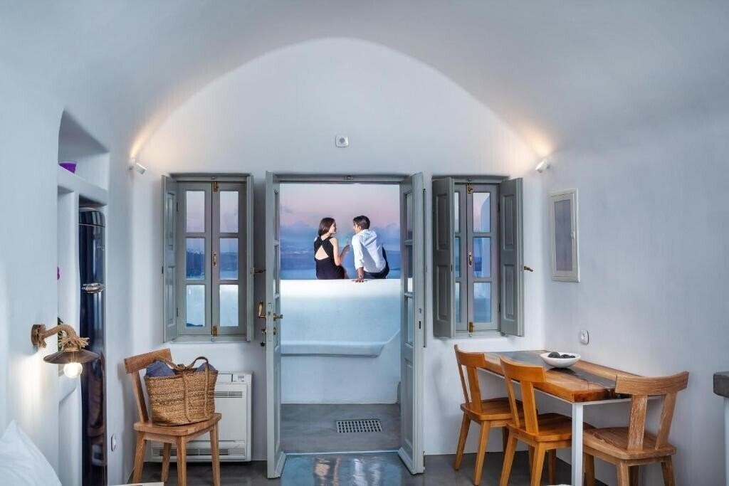 Отель Diamond Luxury Suites 4*