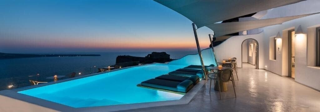 Готель Maregio Suites 4*