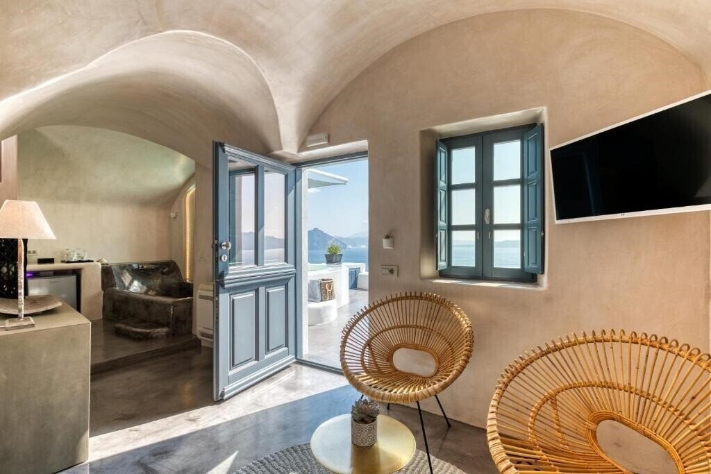 Фото Nostos Apartments 4*