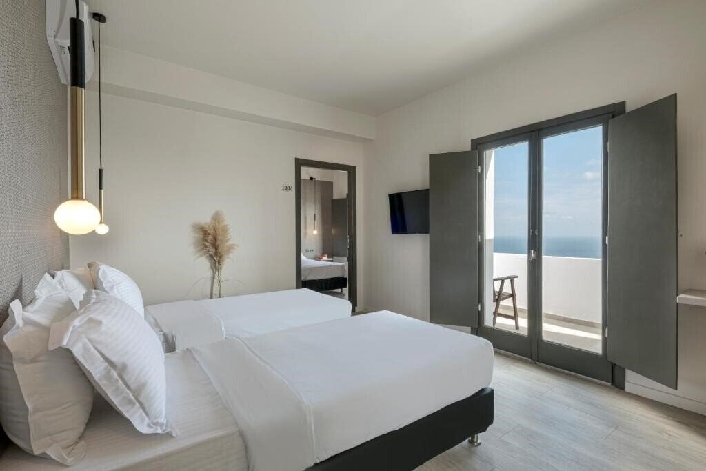 Картинка Pearl On The Cliff (Imerovigli - Santorini) 4*