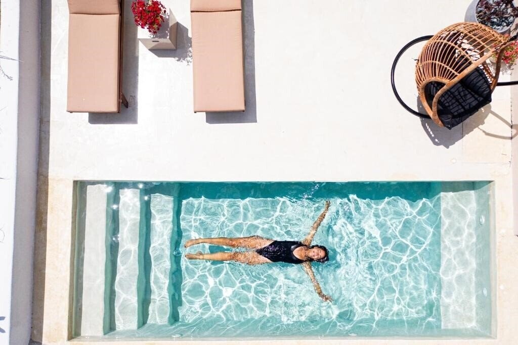 Готель Pink Freud Villas Santorini 4*