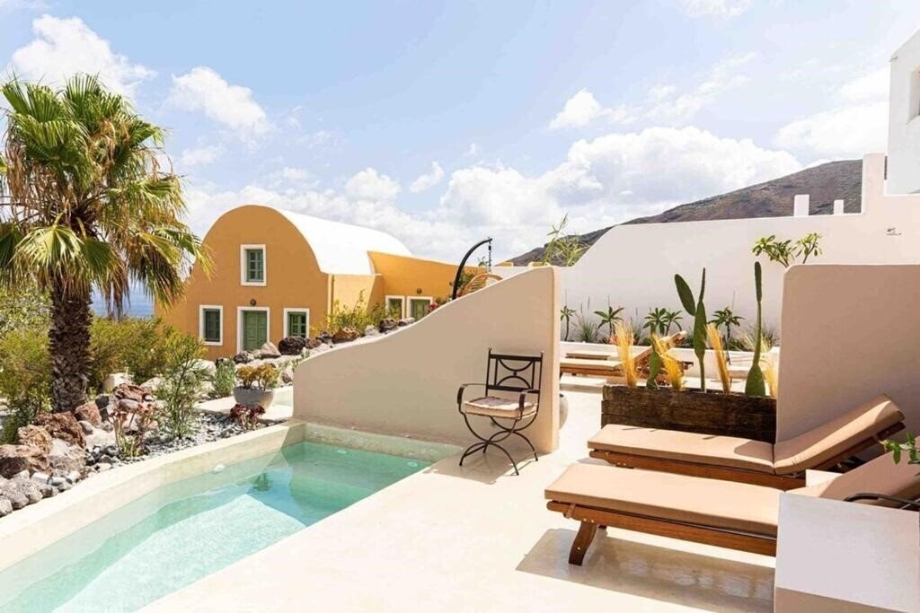 Зображення Pink Freud Villas Santorini 4*