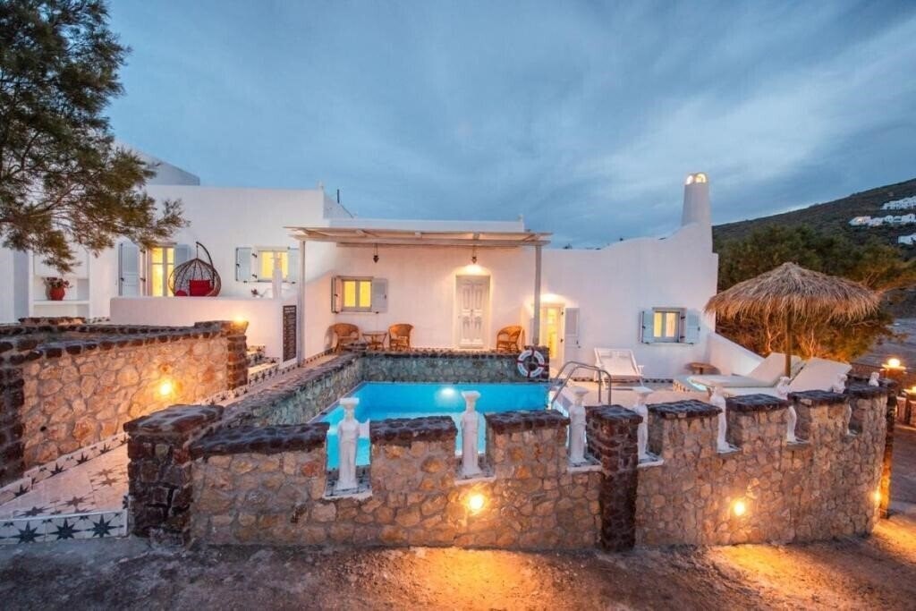 Отель Starlight Luxury Seaside Villa 4*