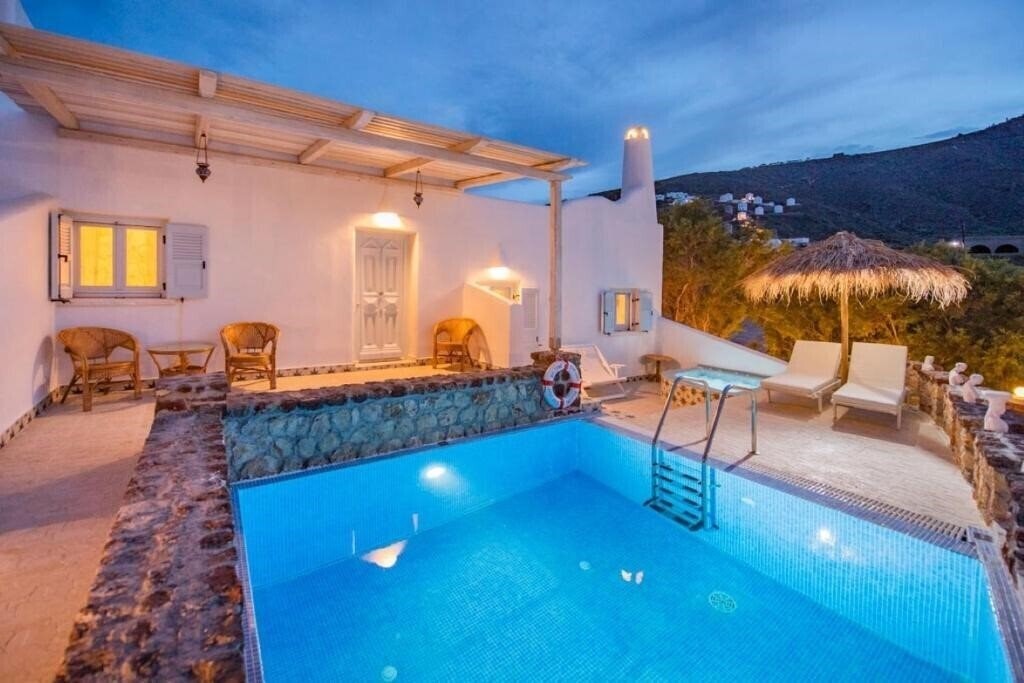 Фото Starlight Luxury Seaside Villa 4*