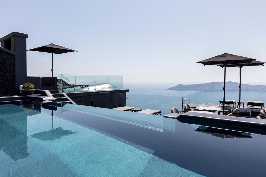 Готель Kivotos Santorini 5*