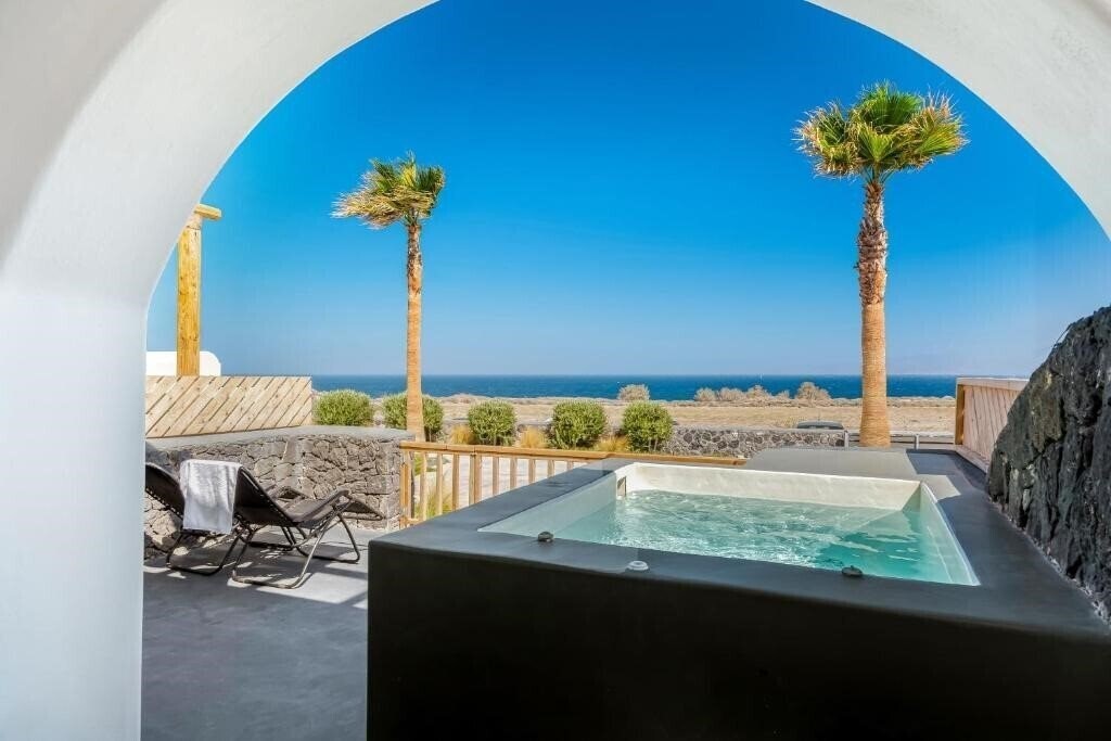 Фото Amethyst Luxury Suites 4*