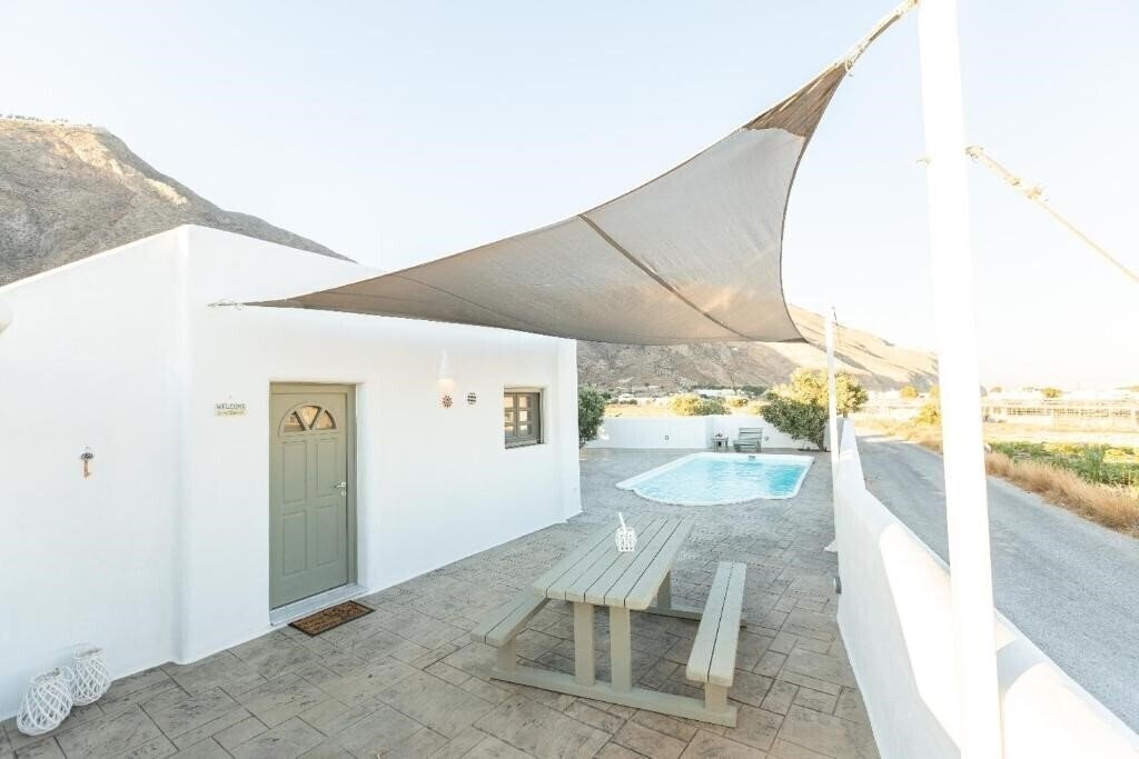 Отель Elixirium Villa 4*