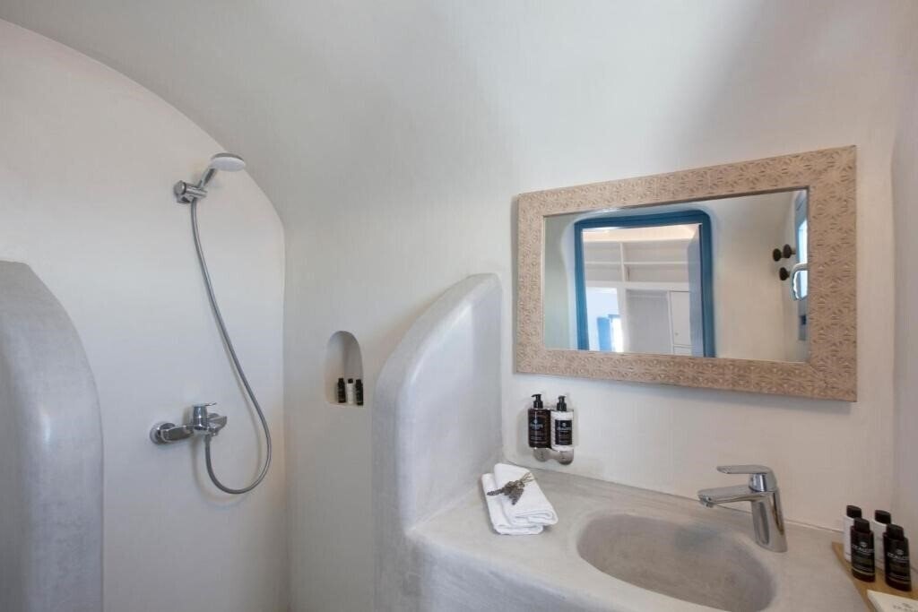 Фотография Akrotiri Cove Santorini 5*
