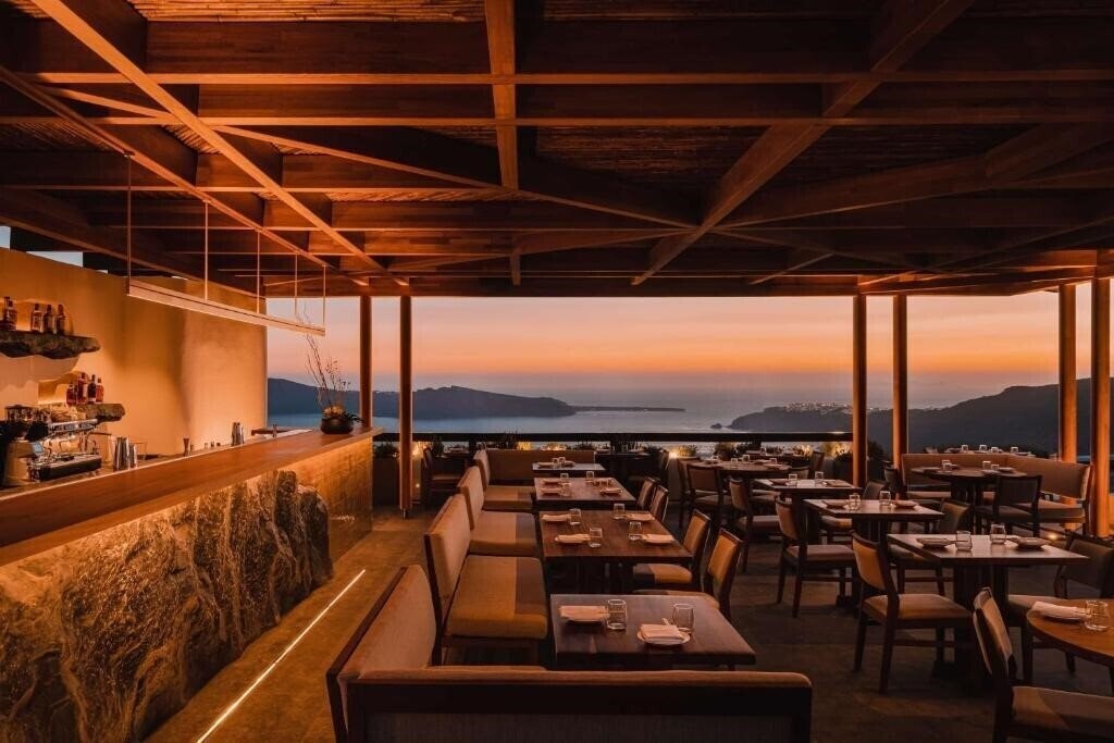Готель Nobu Hotel Santorini 5*