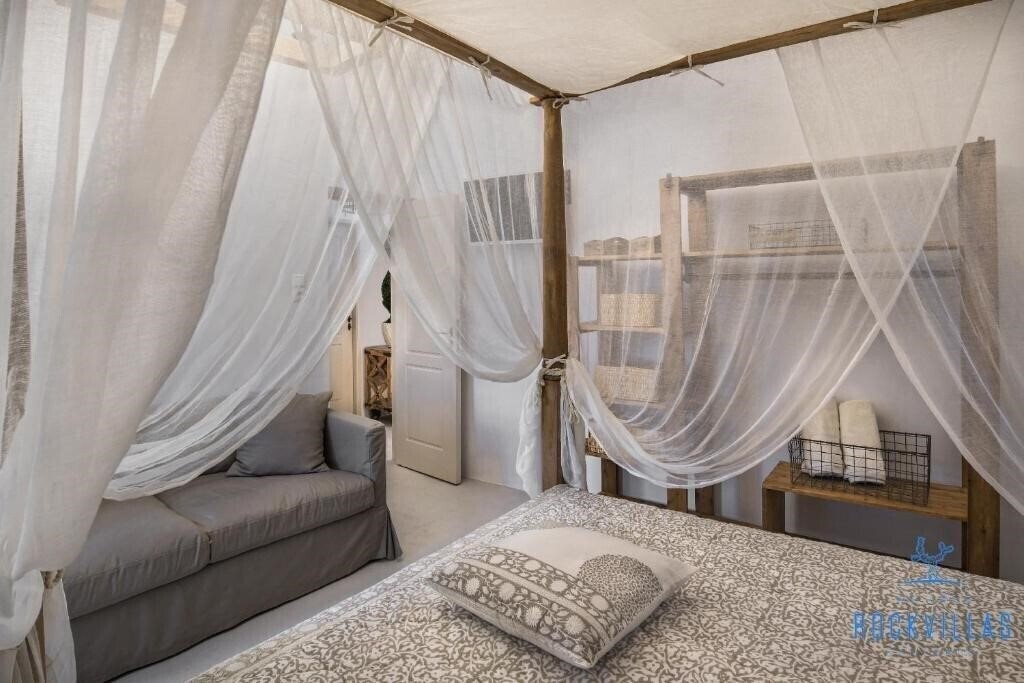 Изображение Rock Villas Santorini 5*