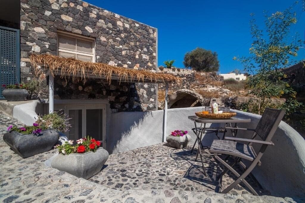 Фото Rock Villas Santorini 5*