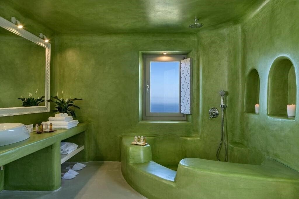 Фотографія Skyfall Suites (Adults Only) 5*