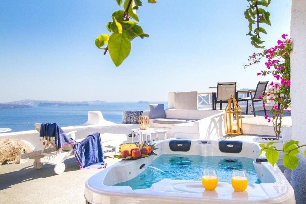 Отель Alexander'S Suites Santorini 4*
