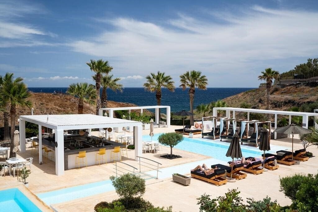 Отель Aurora Luxury Hotel & Spa Santorini 4*