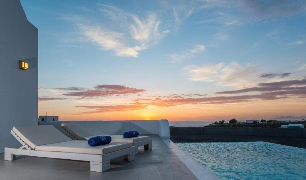 Фото Azar Villas & Suites 4*