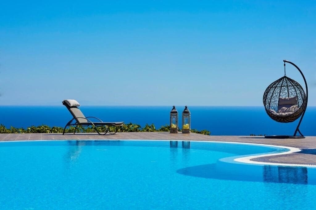 Фото Golden East Hotel Santorini 4*