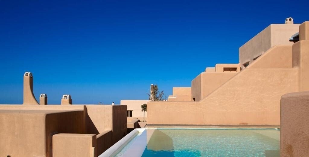 Фотографія Voreina Gallery Suites 4*