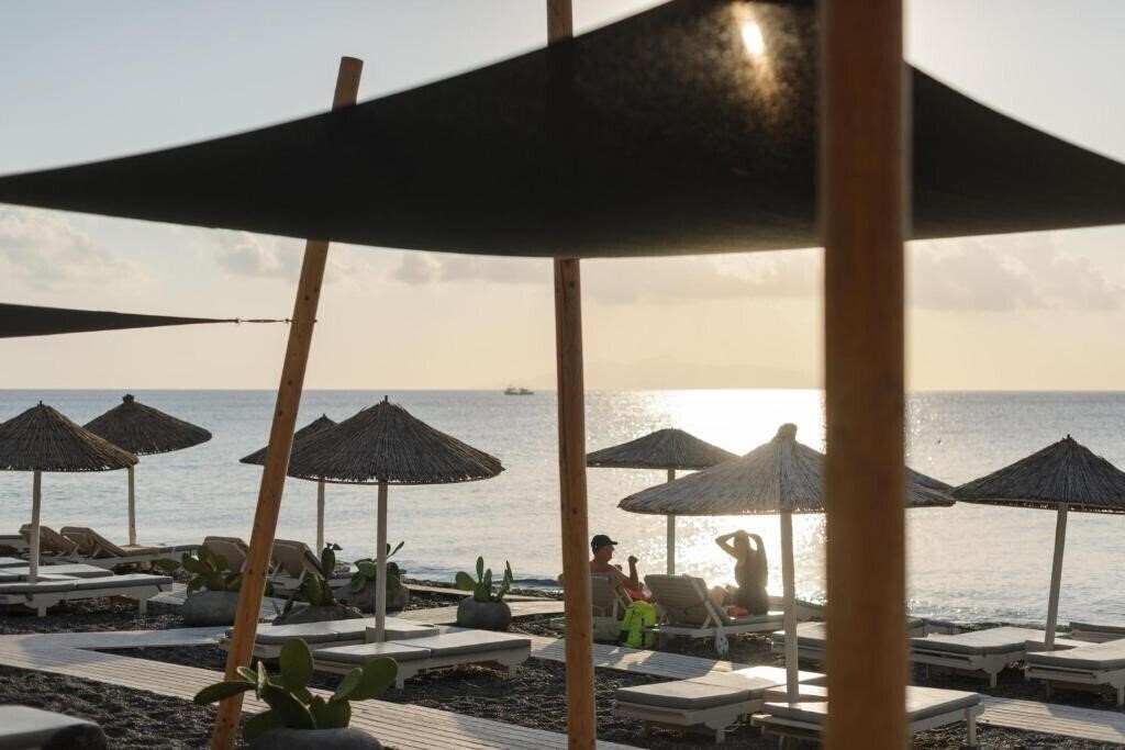 Фото Afroditi Venus Beach Hotel & SPA 4*