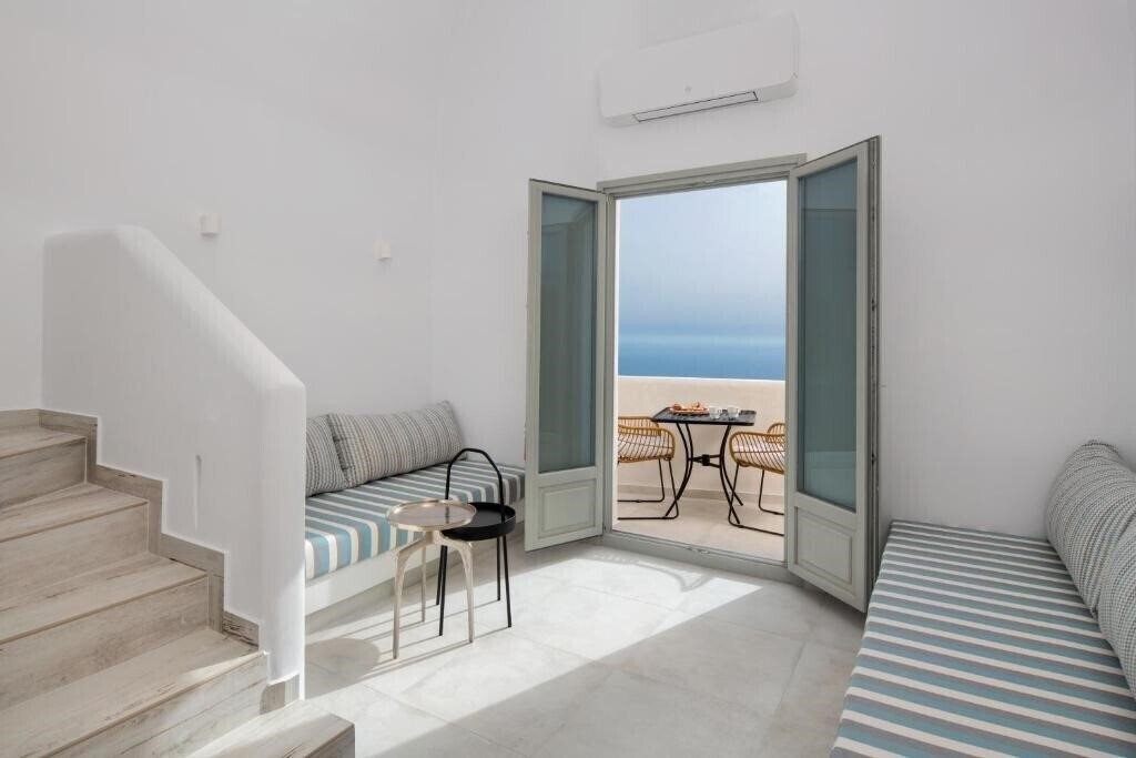 Изображение Seven Suites 4*