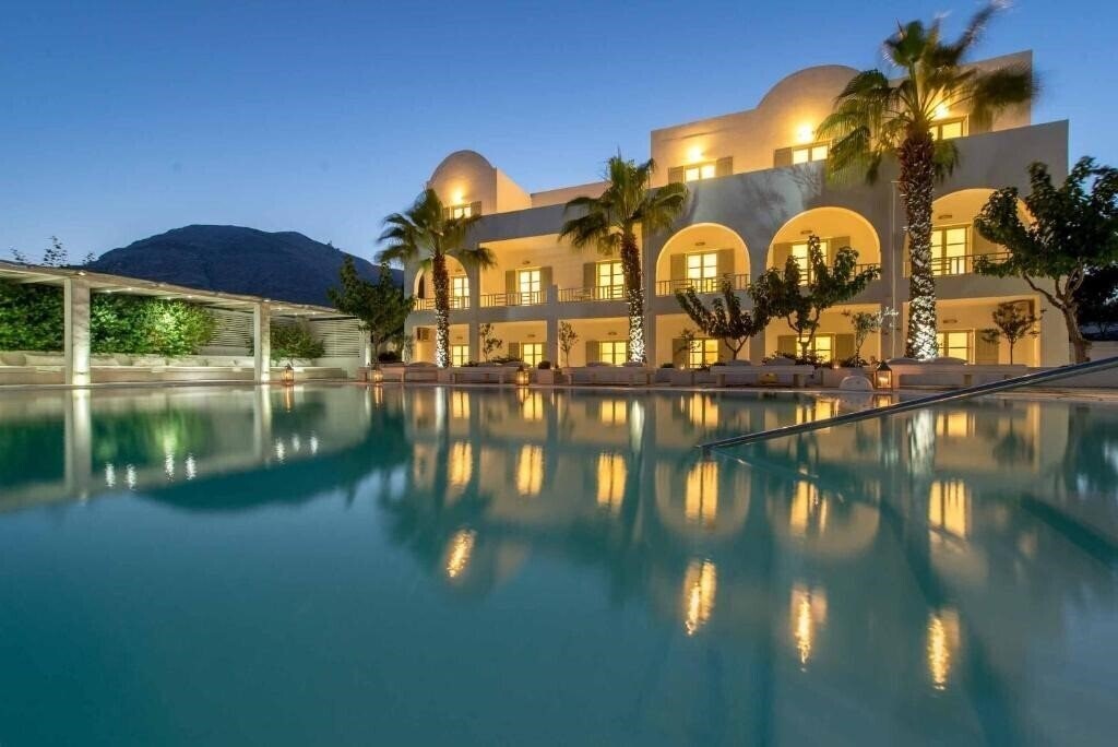 Фотография 28 Twenty Eight Hotel 3*