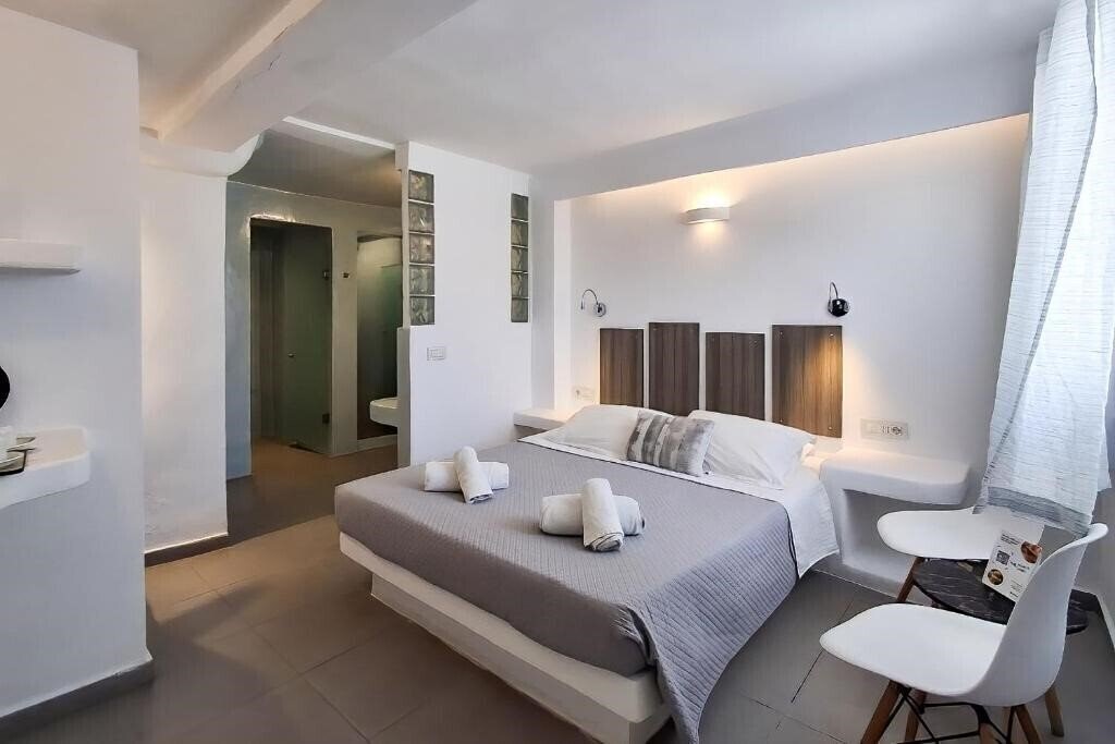 Фото Ambience Suites 4*