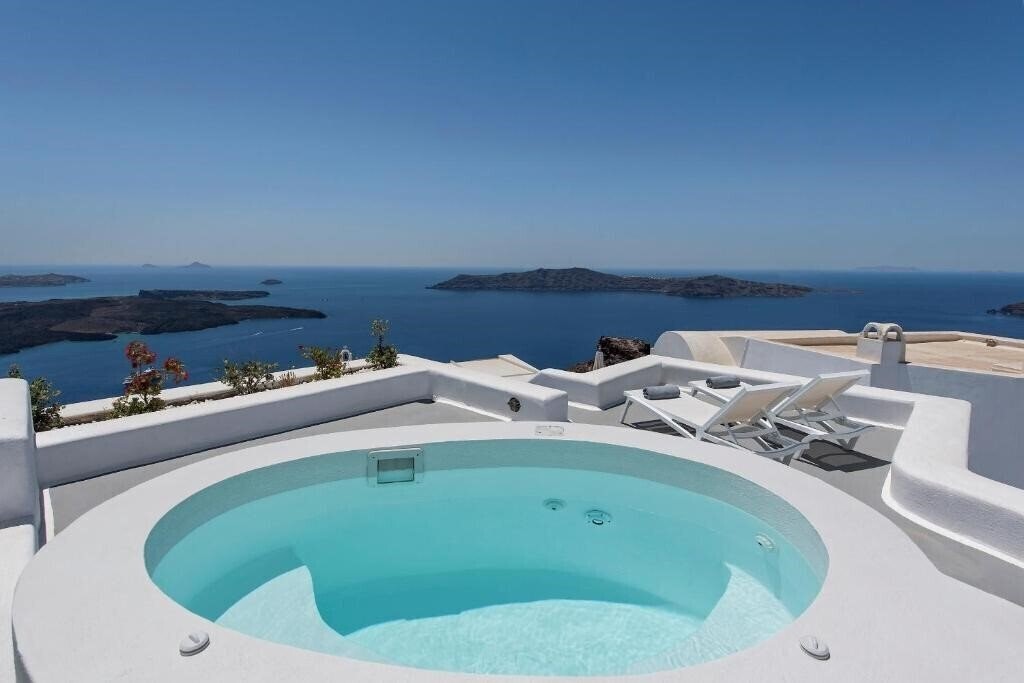 Готель Ananda Suites 4*