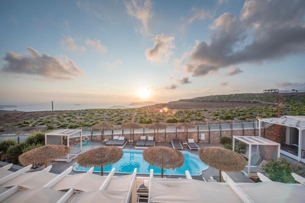 Картинка Impressive One 4+* 4*