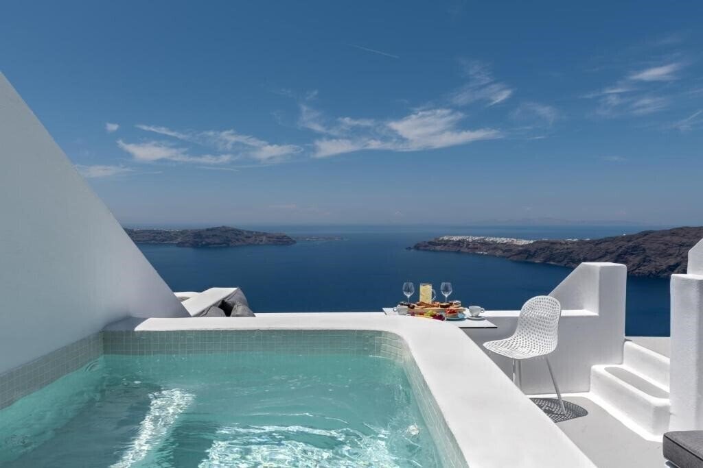 Готель Kassimatis Suites 4*