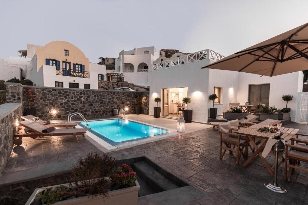Отель Mathios Luxury Homes 4*