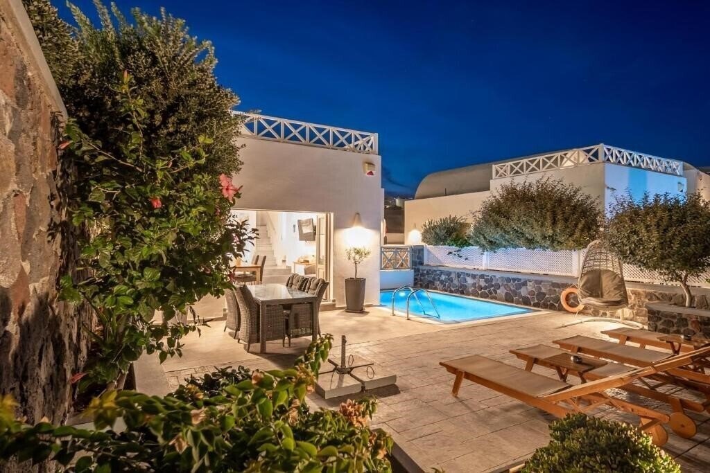 Фотография Mathios Luxury Homes 4*