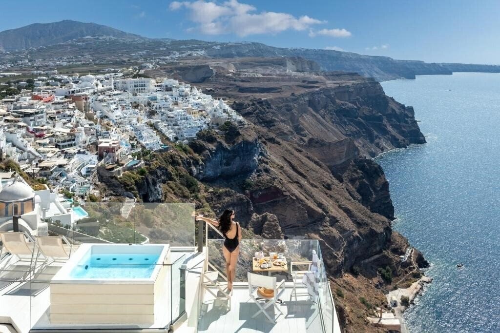 Готель Mythical Blue Luxury Suites (Adults Only) 4*