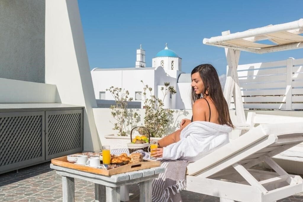 Фотографія Aspronisi Luxury Villa 4*
