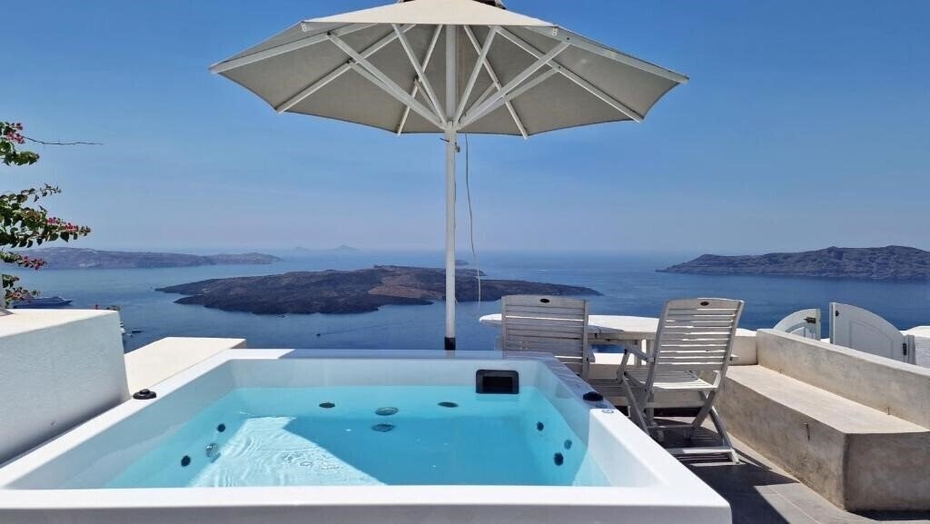 Отель Dimitrios Cave House 4*