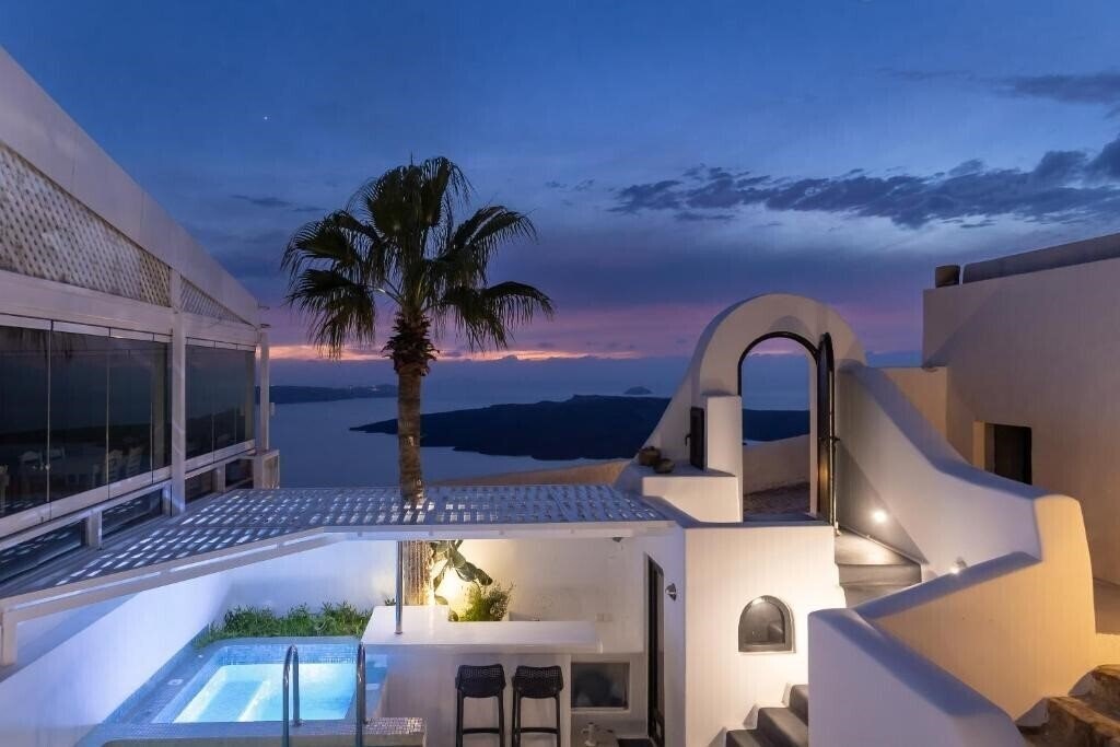 Картинка Opera Mansion 4*