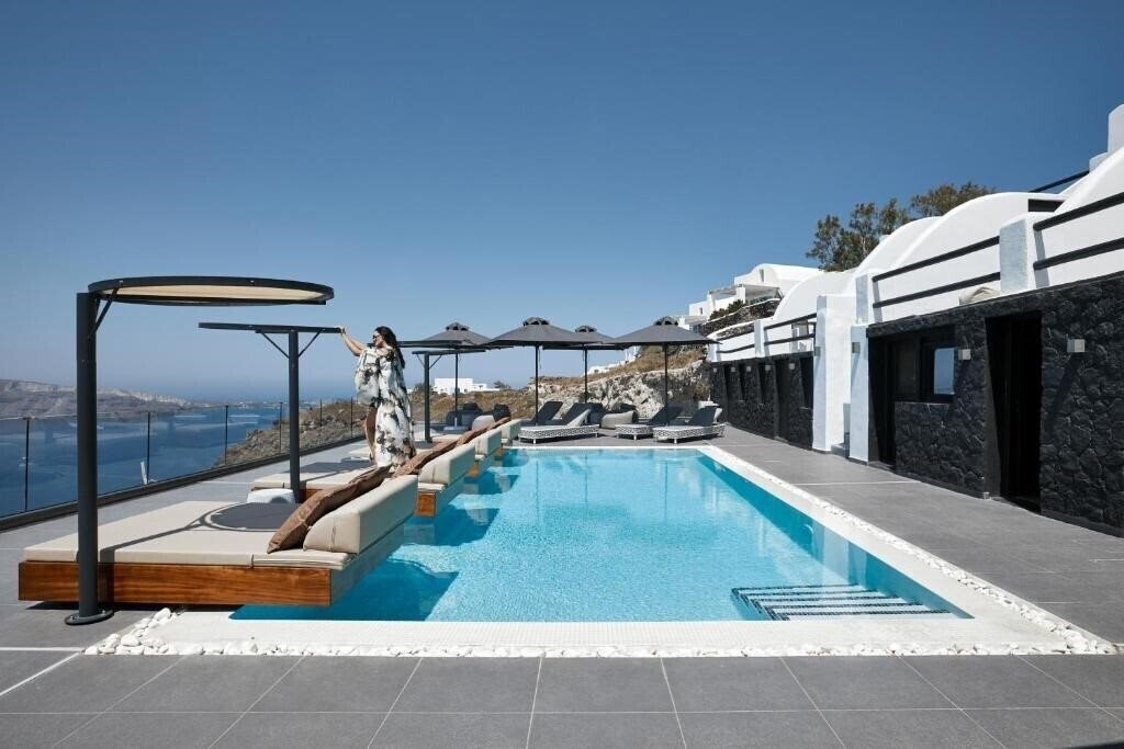 Зображення Oia Suites Santorini 4*