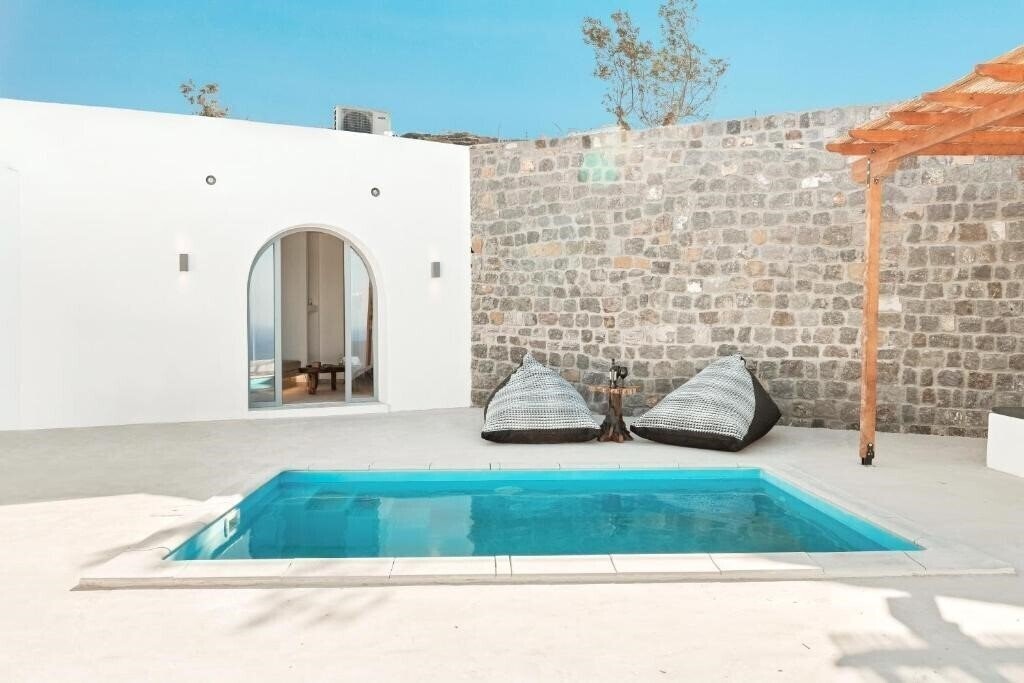 Фотографія Oyster Luxury Suites 4*