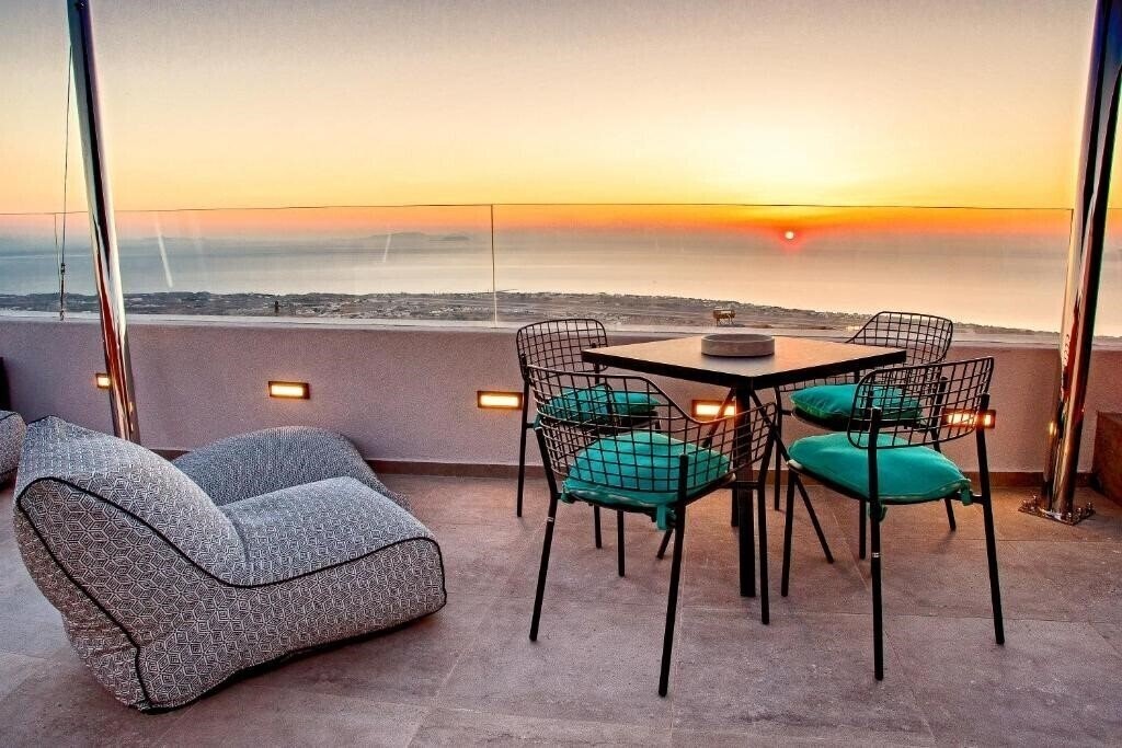 Отель Santorini Soul Villas 4*