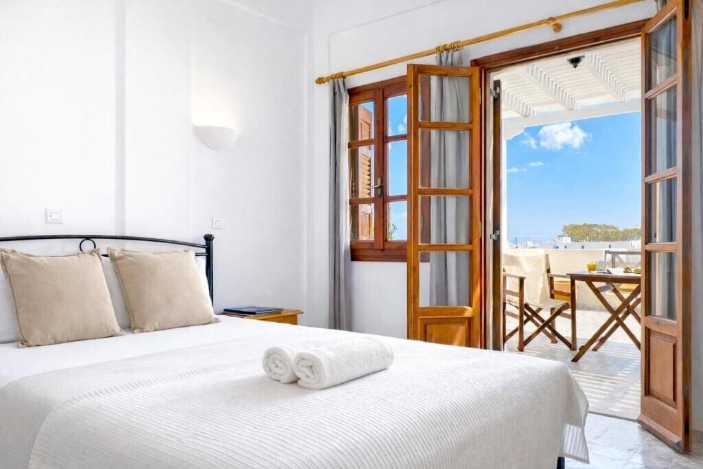 Готель Villa Almyra 4*