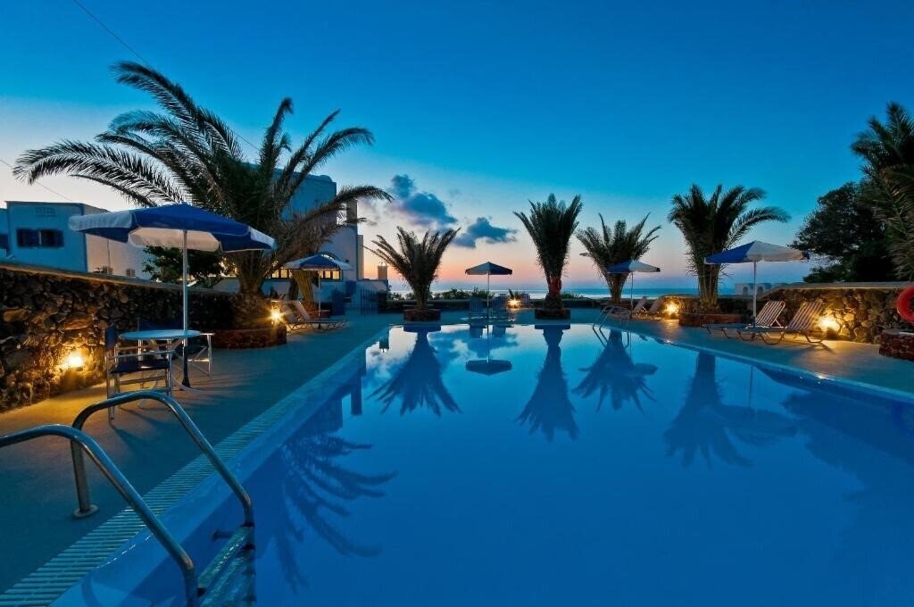 Отель Villa Artemis Santorini 4*