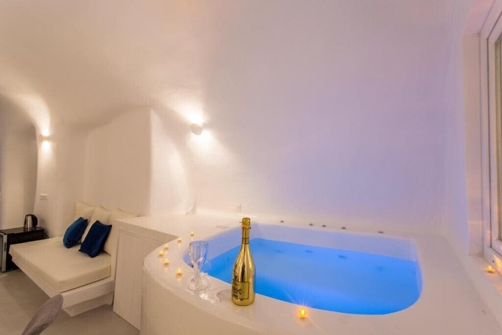 Фотографія Boutique 88 Fira 4*