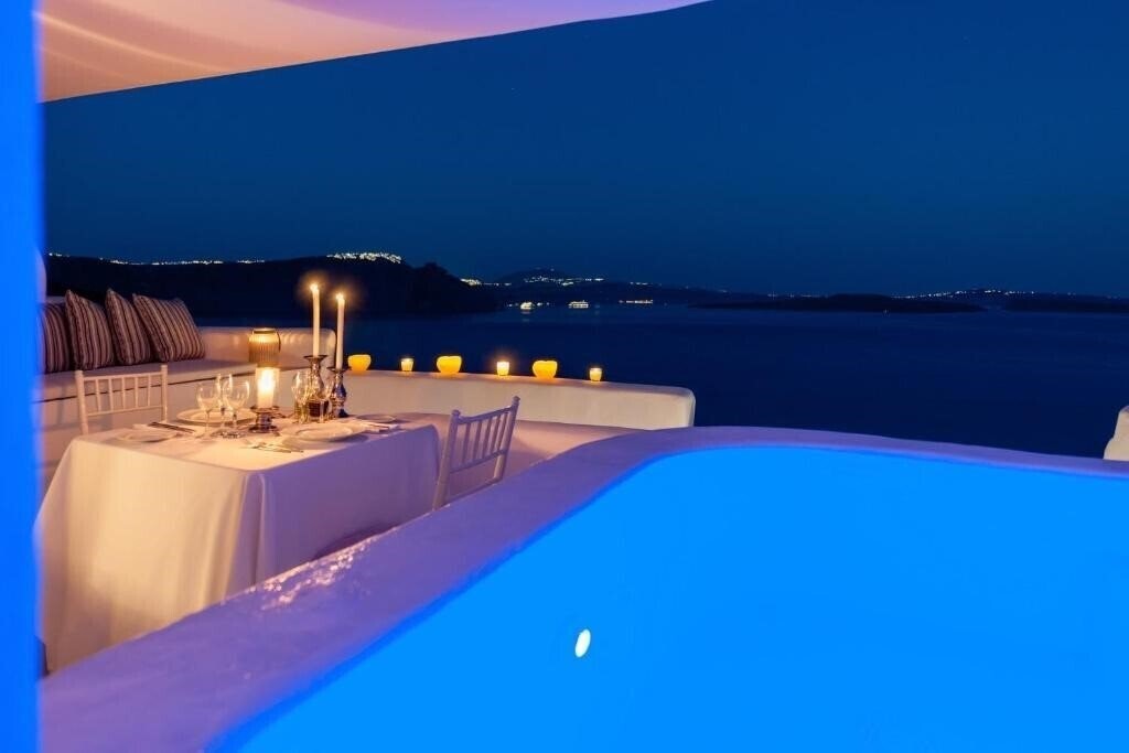 Зображення Thirea Suites Oia Sanatorini 4*