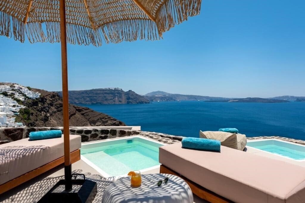 Отель Twenty One Suites 4*